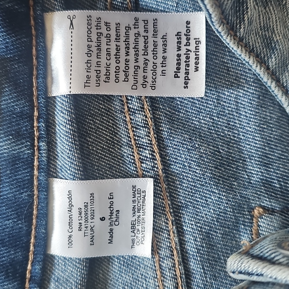 High Rise Jean Shorts Size 6 - Picture 3 of 3